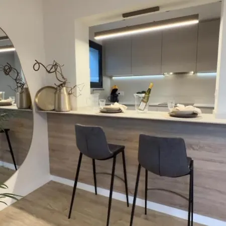 Βίλα Casa Del Mare By The With A Private Pool And A Μαρμπέλλα